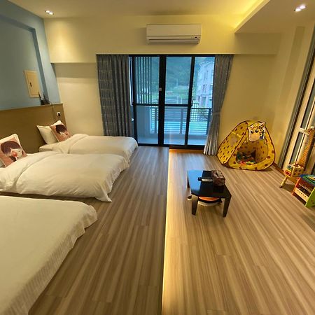 Guan Guan Xiang Hu Apartman Kuangsan Kültér fotó